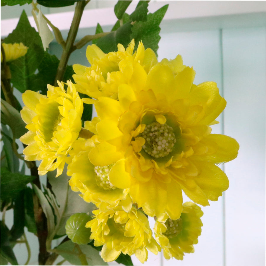 Traditional Chrysanthemum Spray