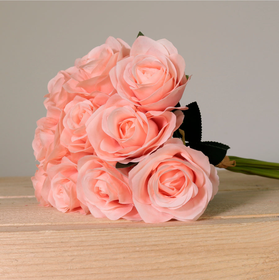Etta Rose Handtie