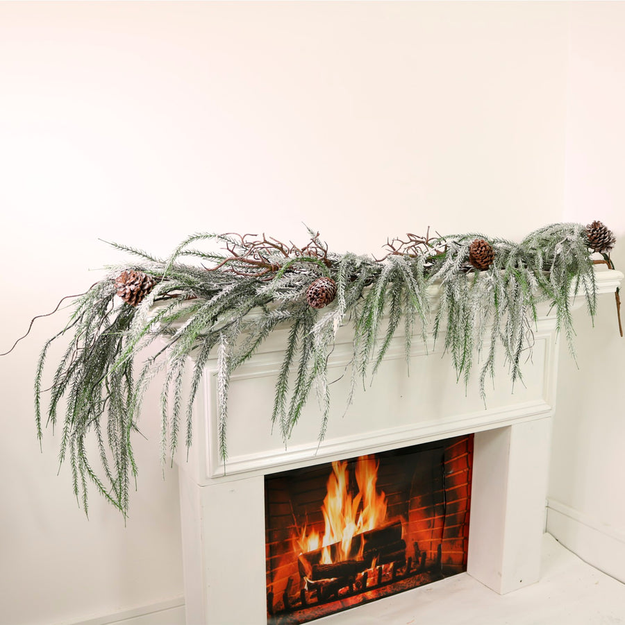 Winterwood Pinecone Trail Garland (182cm)
