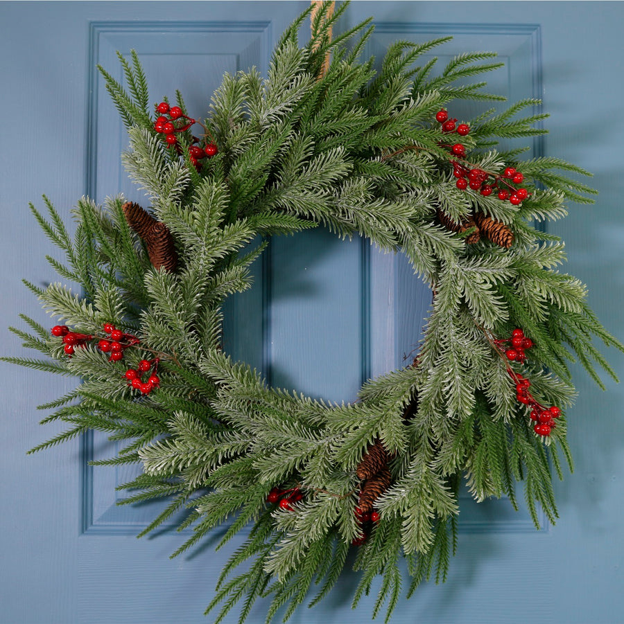 Premium Norway Spruce & Berry Wreath (60cm)