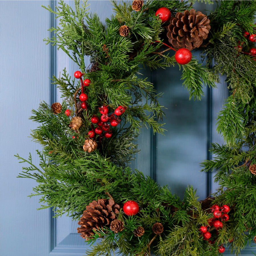 Xmas Wildgrove Pine & Berry Wreath (72cm)