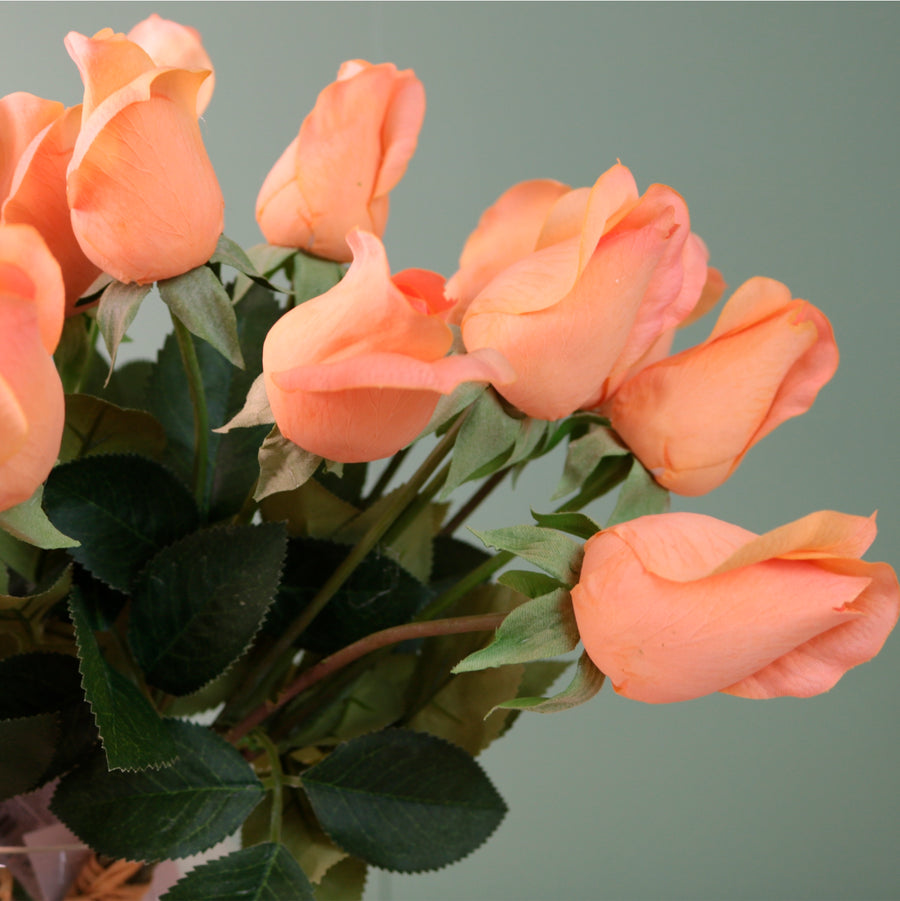 Real Touch Closed Rose Bud Bunch (9 Stems Per Bunch)