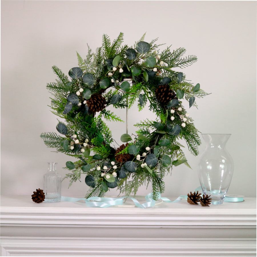 Winter Premium Wreath No:04 65cm