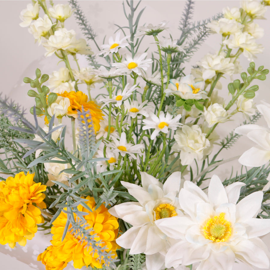 Open Front Bouquet Meadow Mix (Mixed Box/4 Colours)