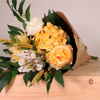 Secret Garden Open Top Bouquet (Mixed Box/3 Colours)