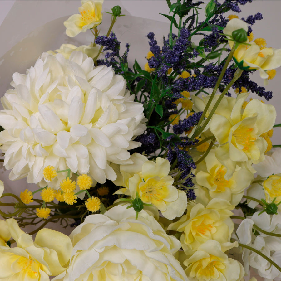 Springtime Scatter Open Top Bouquet (Mixed Box/2 Colours)