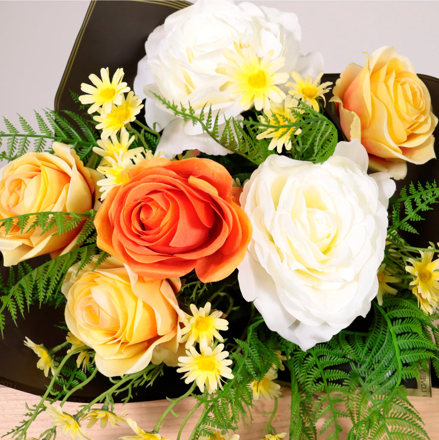 Rosy Wishes Open Top Bouquet (Mixed Box/ 2 Colours)