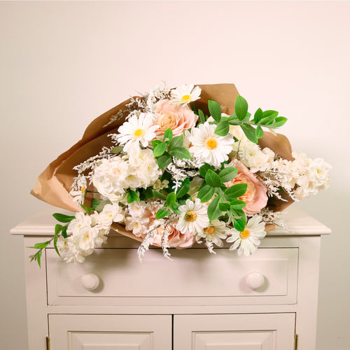 Luxury Rosy Whisper Bouquet