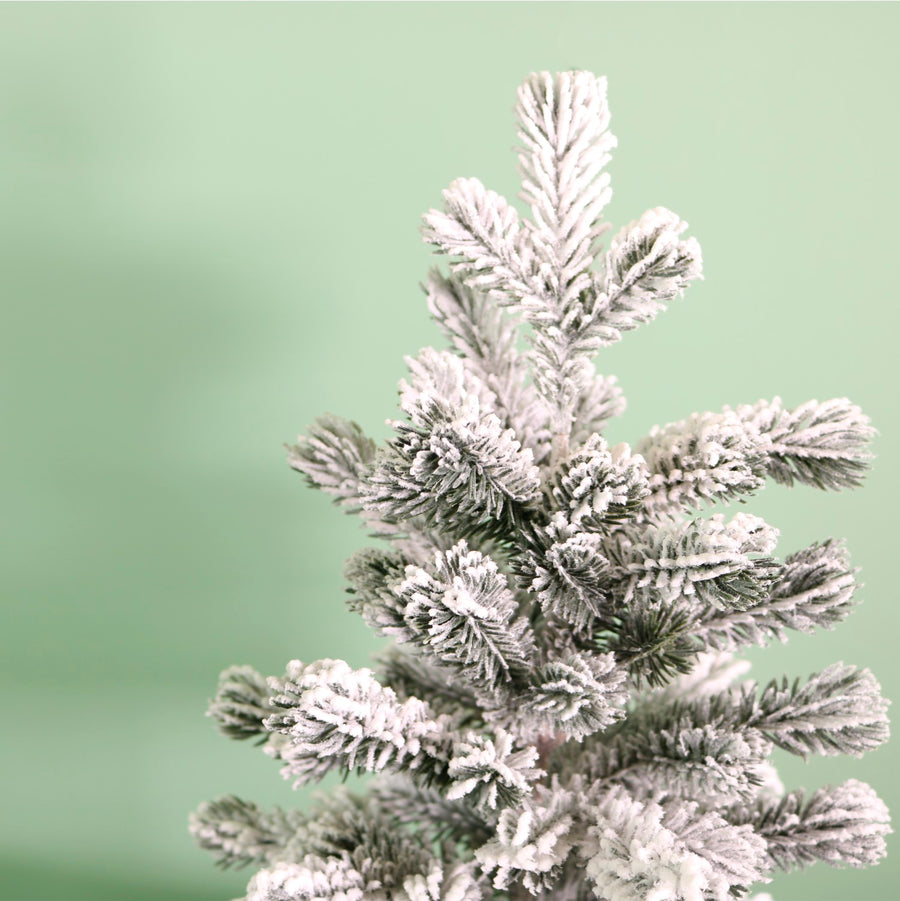 Winter Snowridge Spruce Tree (41cm)