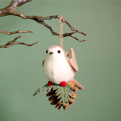 Festive Hanging Resting Wren
