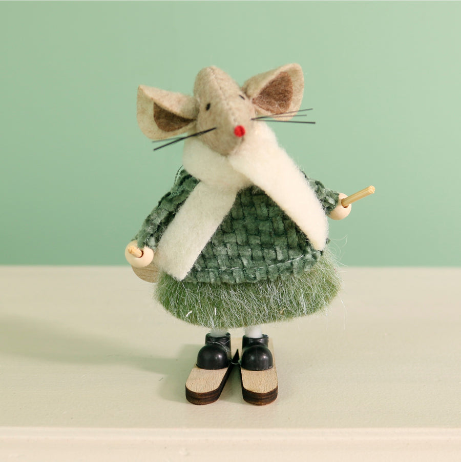Festive Pip Squeak The Skiing Mouse