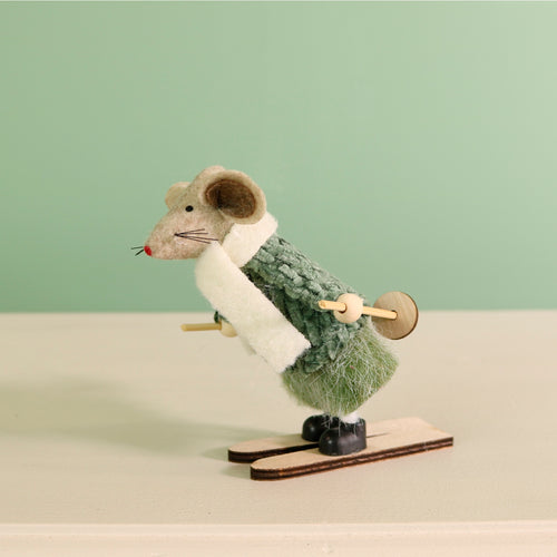 Festive Pip Squeak The Skiing Mouse