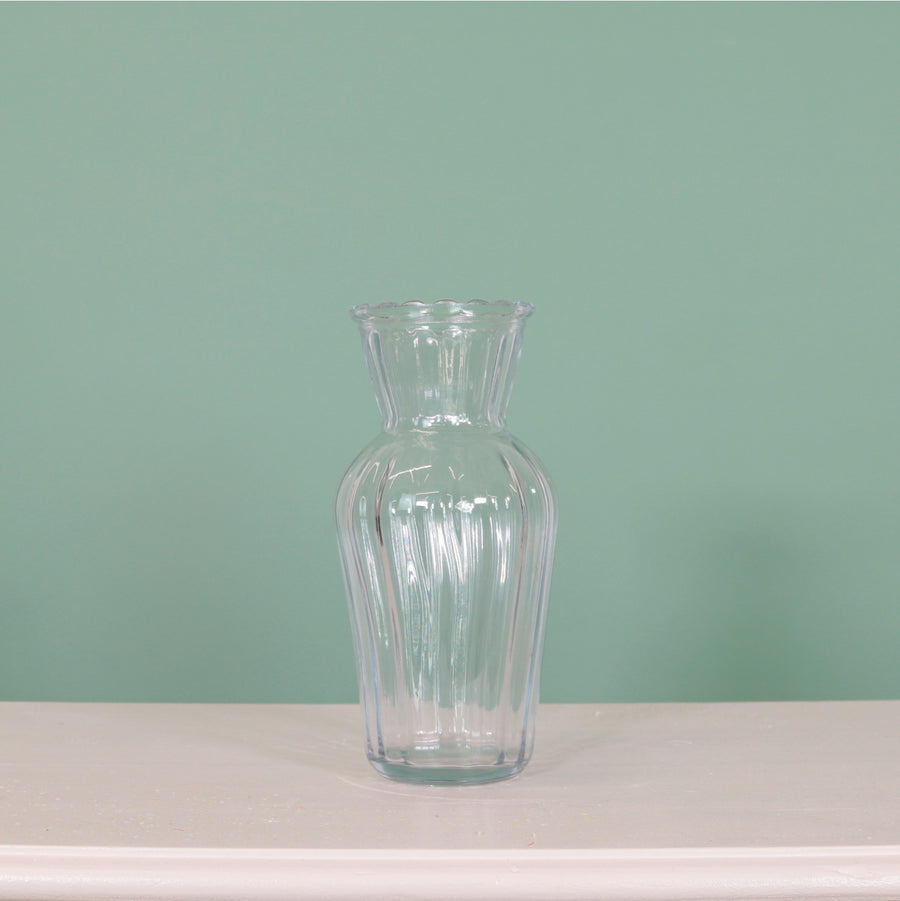 Doris Vase (Height 20cm)