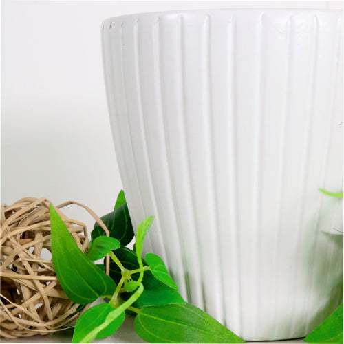 Alexa Ribbed Ceramic Pot (13cm)