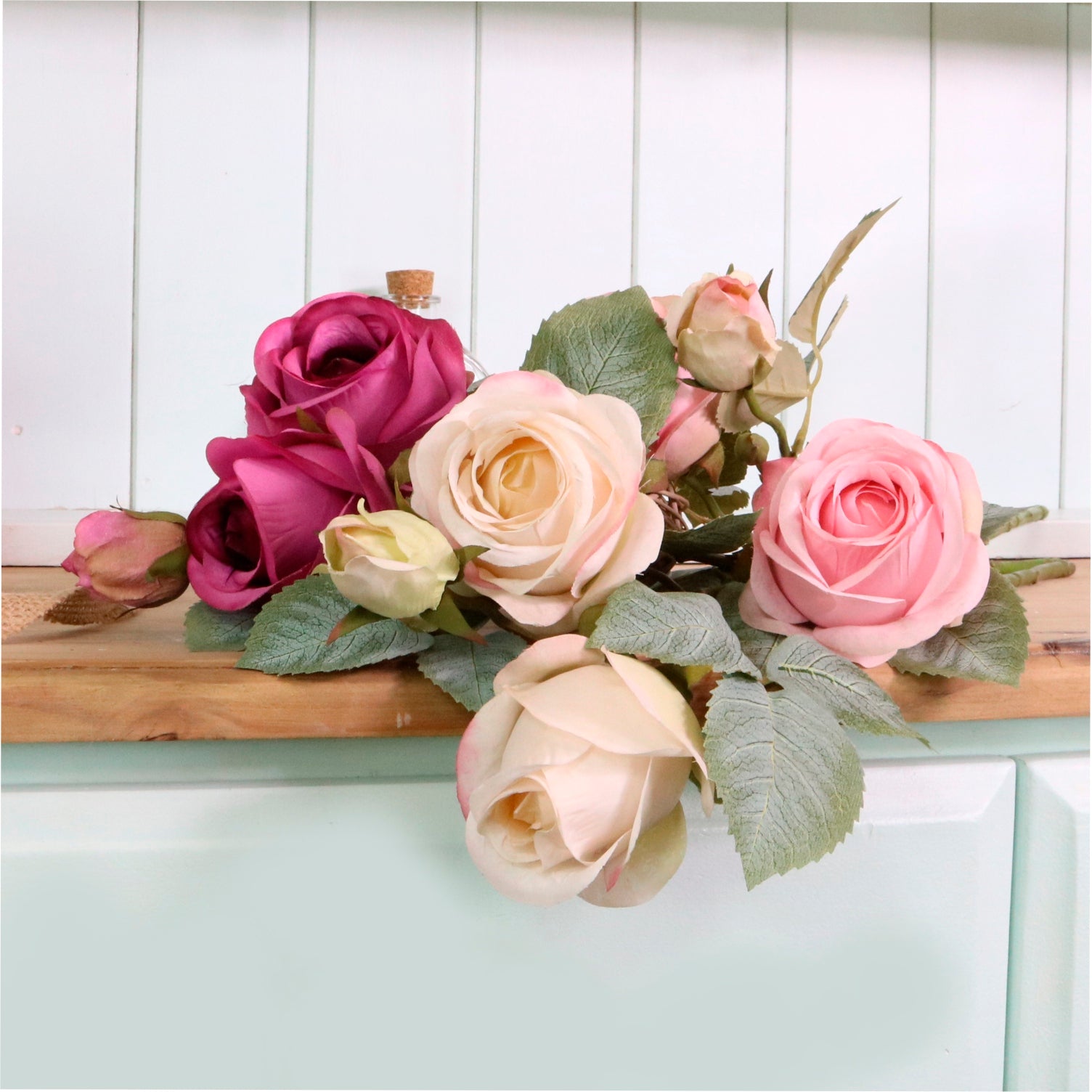 Isabella Rose Spray – Lotus Imports Ltd