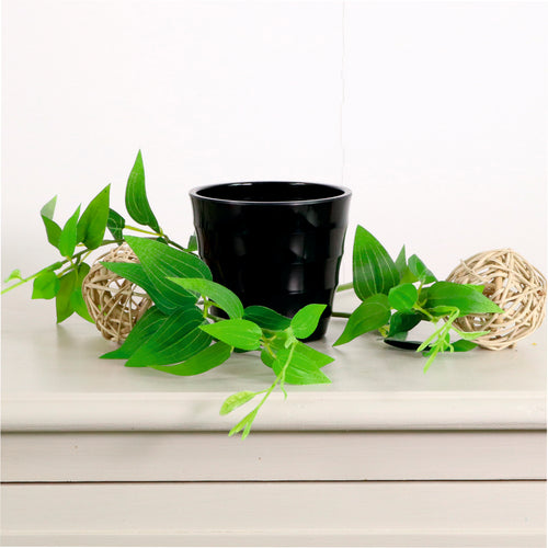Ribbed Plastic Pots (8.5cm)