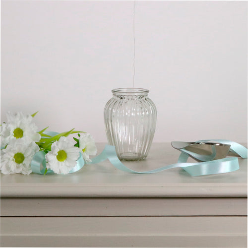 Round Ribbed Vase (11cm)