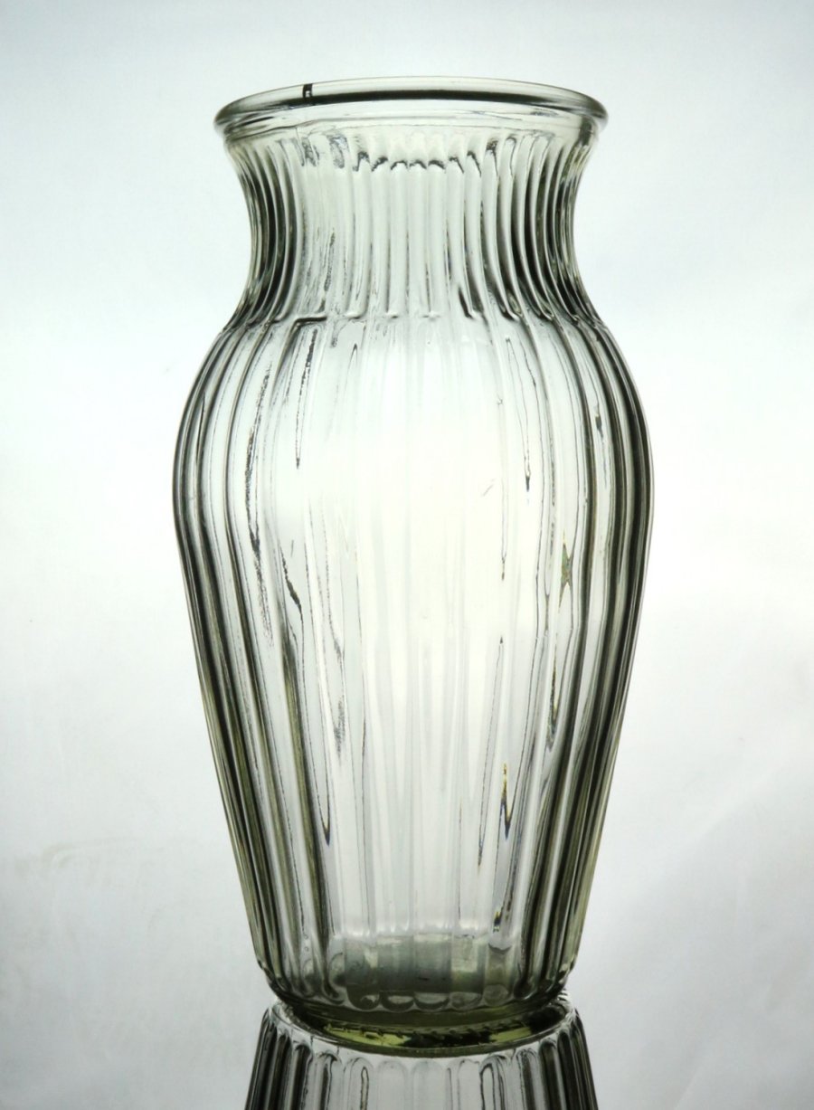 Darcy Vase (26cm)